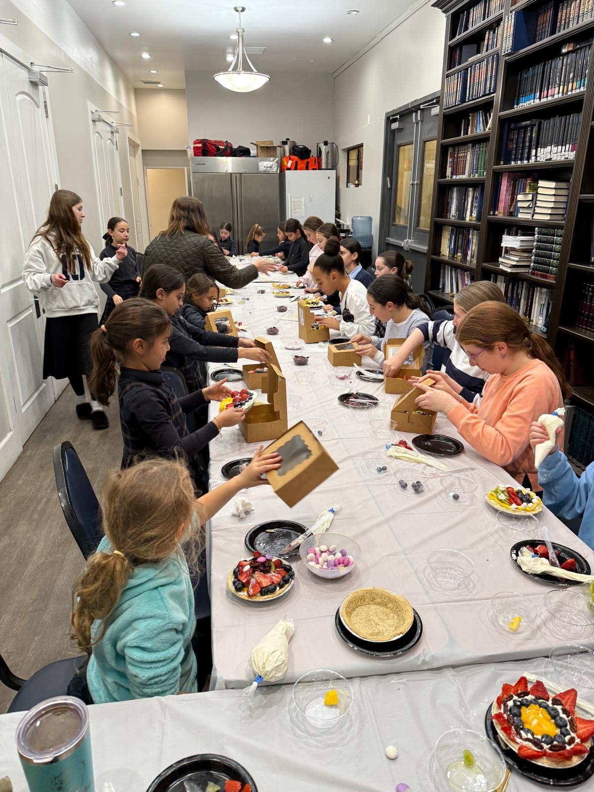 Community at Bais Tefila