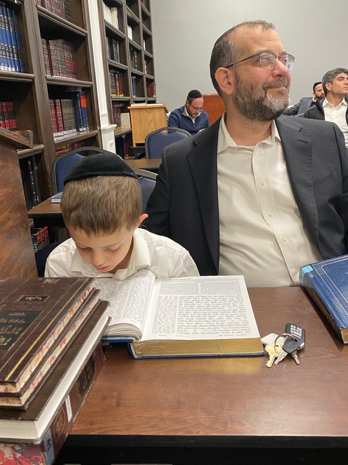 Torah at Bais Tefila